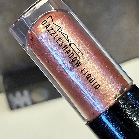 MAC Love Yourself Dazzleshadow - Picture 1 of 3